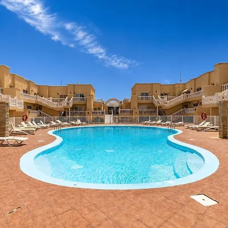 Guestready - Modern Retreat With Pool *